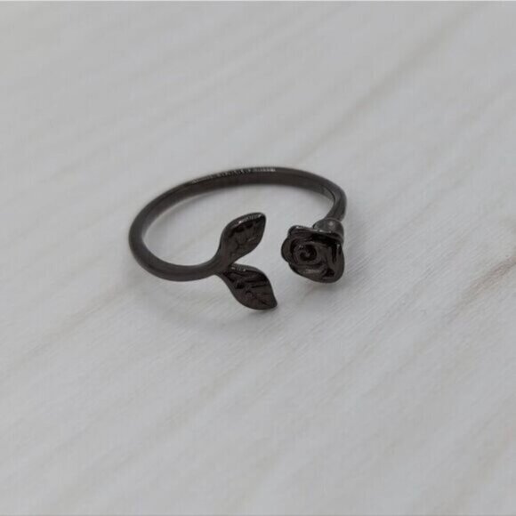 Black Rose 925 Sterling Silver Ring - Picture 2 of 7